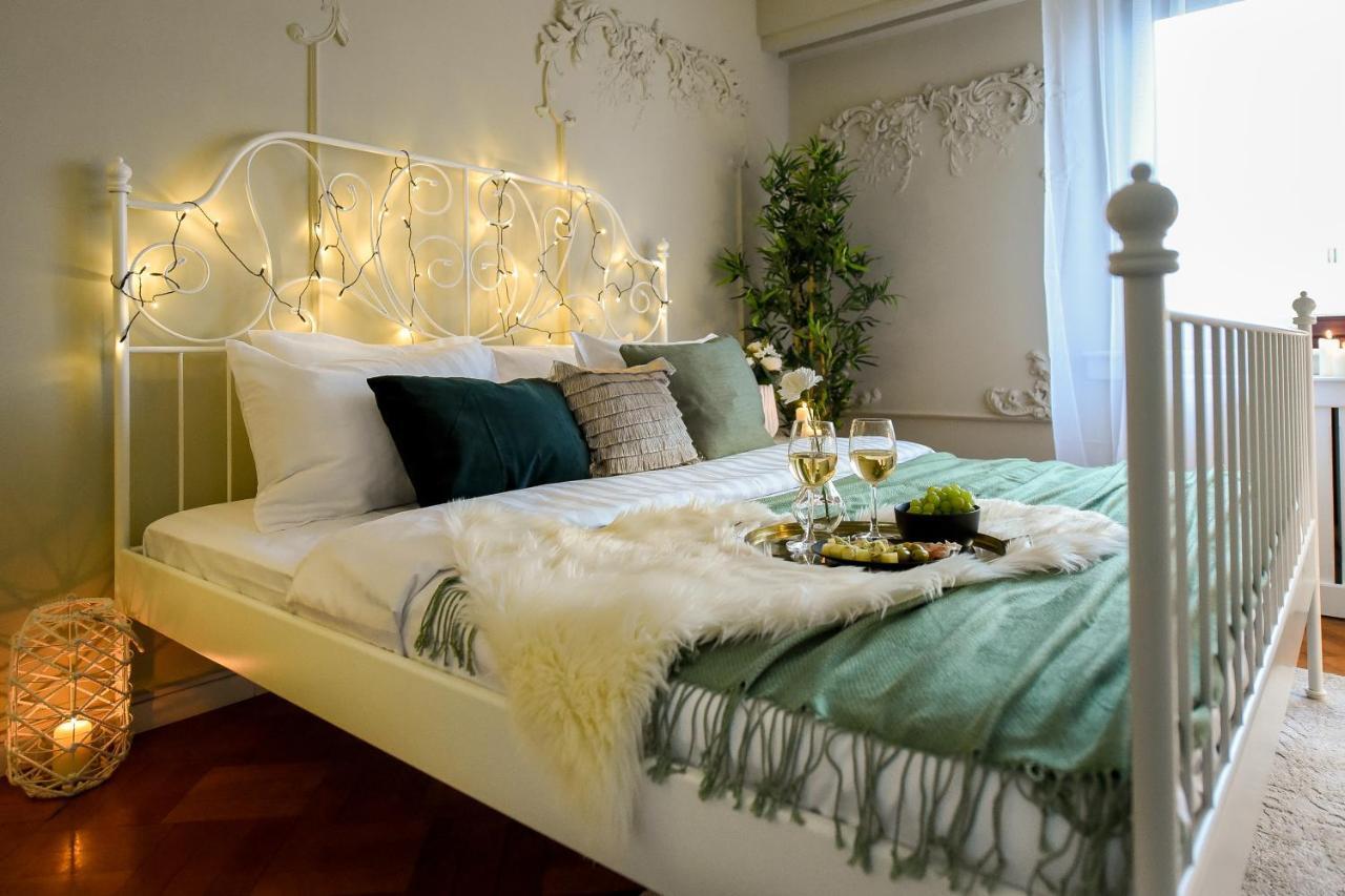 Apartament Luxury - Old Town Studio Bucureşti